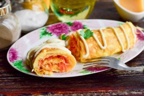 Яичный рулет с сыром и морковью Яичный рулет с сыром и морковью