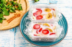 Клубнично-банановый террин