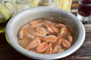 Креветки в винном соусе