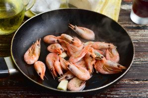 Креветки в винном соусе