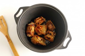 Кролик в грибном соусе