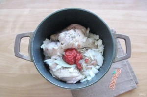 Курица в вине по-французски