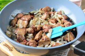 Куриная печень в соевом соусе