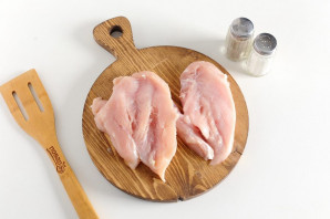 Куриные рулетики с сыром в мультиварке