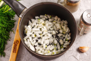 Луковый суп с красным вином