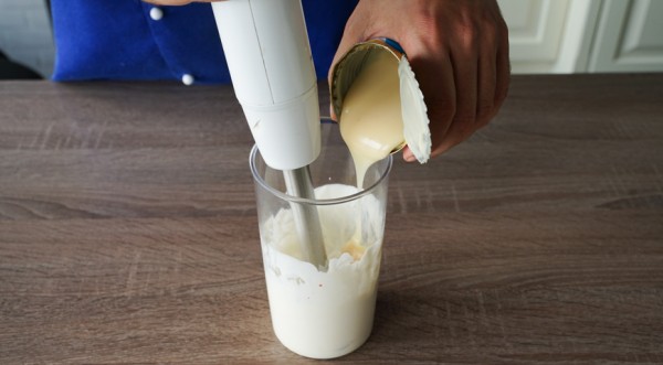 Мгновенный творожный крем с ягодами, пошаговый рецепт с фото