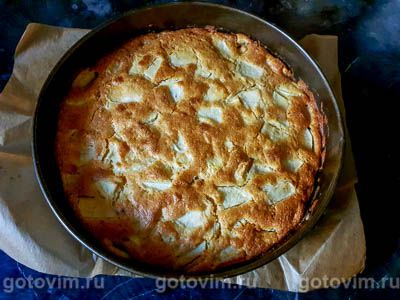 Нежный яблочный пирог на тесте из манки с йогуртом Нежный яблочный пирог на тесте из манки с йогуртом