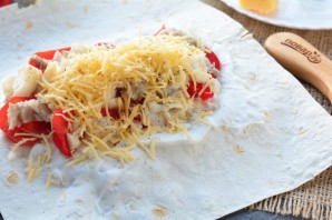 Рулет из лаваша с минтаем