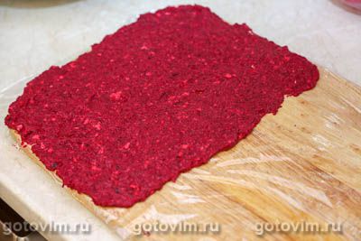 Рулет селедка под шубой (с желатином)