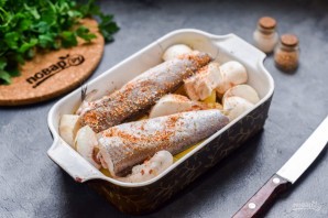 Рыба запеченная с грибами и картофелем