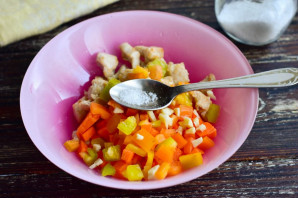 Салат "Фитнес" с курицей Салат "Фитнес" с курицей