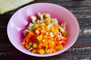 Салат "Фитнес" с курицей Салат "Фитнес" с курицей