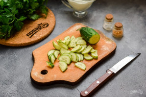 Салат из курицы и кукурузы