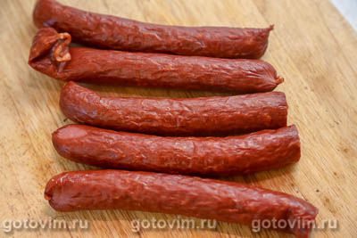 Салат Оливье с охотничьими колбасками