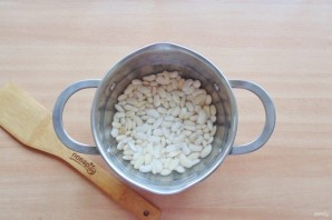 Салат с фасолью и огурцами