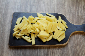 Сибирский борщ с фрикадельками и фасолью