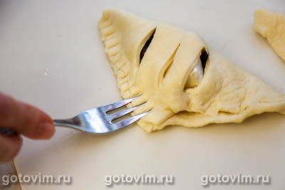 Слойки с абрикосовым джемом и сыром бри Слойки с абрикосовым джемом и сыром бри