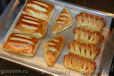 Слойки с абрикосовым джемом и сыром бри Слойки с абрикосовым джемом и сыром бри