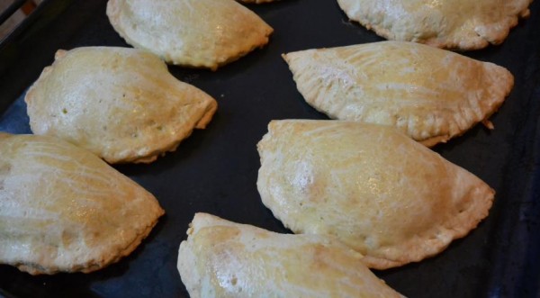 Сочни с изюмом, пошаговый рецепт с фото Сочни с изюмом, пошаговый рецепт с фото