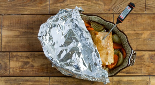 Запечённая грудка индейки в соевом маринаде с овощами, пошаговый рецепт с фото