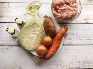 Запеканка с фаршем, капустой и картофелем Запеканка с фаршем, капустой и картофелем