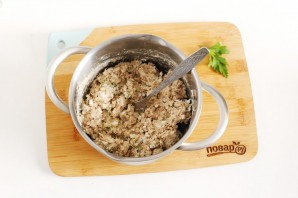 Батон фаршированный консервой и яйцом