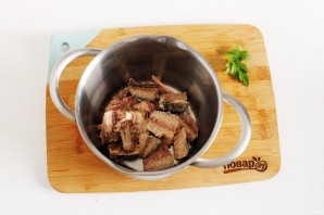 Батон фаршированный консервой и яйцом