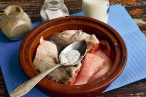 Горбуша в молоке в духовке Горбуша в молоке в духовке