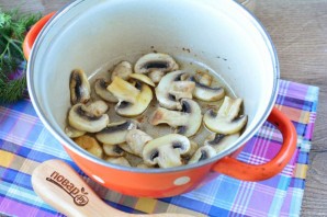 Грибной суп с сухариками