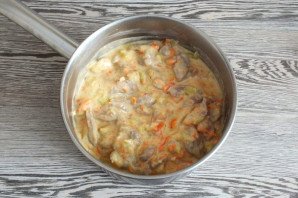 Индейка с сельдереем и морковью