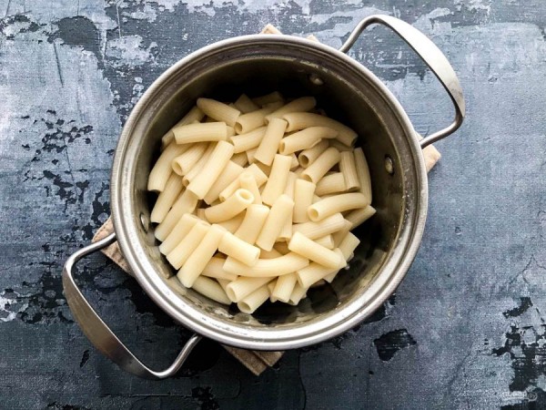 Как и сколько варить макароны, чтобы они не слипались. 7 простых советов Как и сколько варить макароны, чтобы они не слипались. 7 простых советов