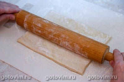 Круассаны из готового теста с абрикосовым джемом Круассаны из готового теста с абрикосовым джемом