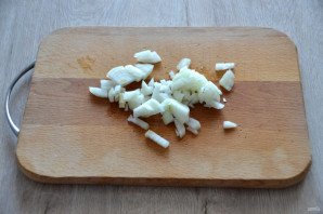 Крылышки тушеные с капустой