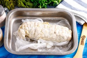 Куриный рулет с блинами