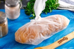 Куриный рулет с блинами