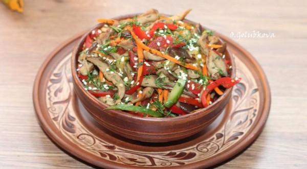 Маринованные баклажаны с яйцом и овощами, пошаговый рецепт с фото