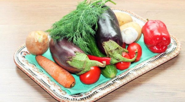 Маринованные баклажаны с яйцом и овощами, пошаговый рецепт с фото