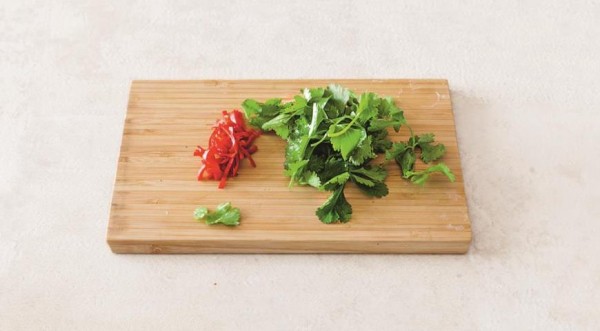 Острый салат из креветок с авокадо, пошаговый рецепт с фото