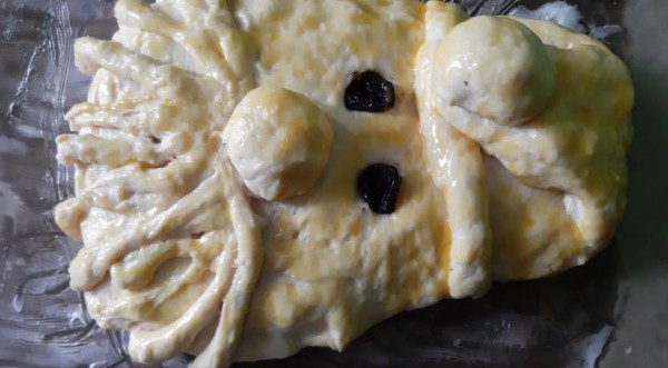 Пирог с творогом и черносливом Дед Мороз, пошаговый рецепт с фото