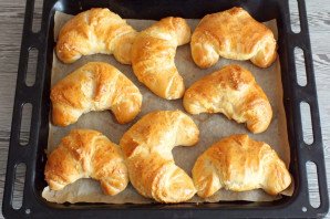 Рогалики с сыром из дрожжевого теста