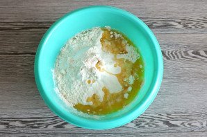 Рогалики с сыром из дрожжевого теста