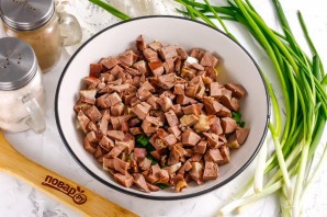 Салат из свиного сердца