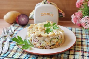 Салат с бужениной и грибами
