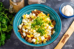 Салат с сайрой