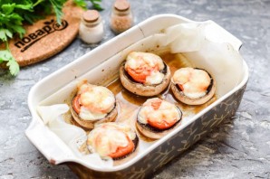 Шампиньоны с моцареллой в духовке Шампиньоны с моцареллой в духовке