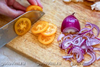 Складная тортилья с беконом, моцареллой и курицей Складная тортилья с беконом, моцареллой и курицей