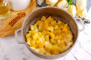 Сладкий блинный рулет