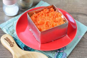 Слоеный салат "Наполеон"