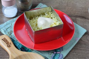 Слоеный салат "Наполеон"