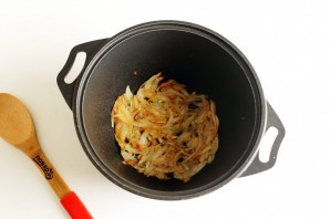 Суп гуляш по-тирольски